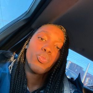 Meet your Posher, Destiny